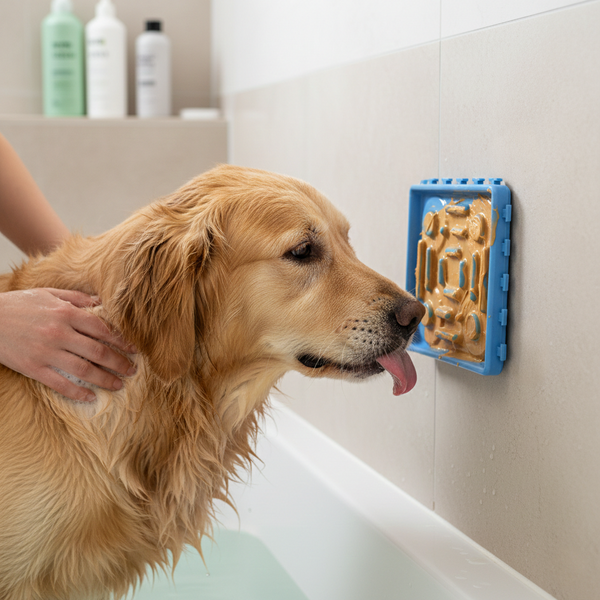 LALA™ Peanut Lick Mat (Calm & Slow Feeder)